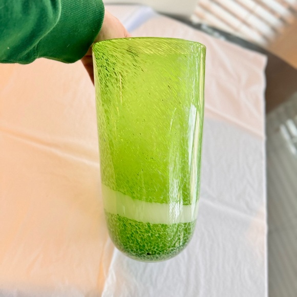12” Tall Vintage Vibrant Green & White Bubble Glass Vase Minimalist Maximalist - Picture 3 of 16